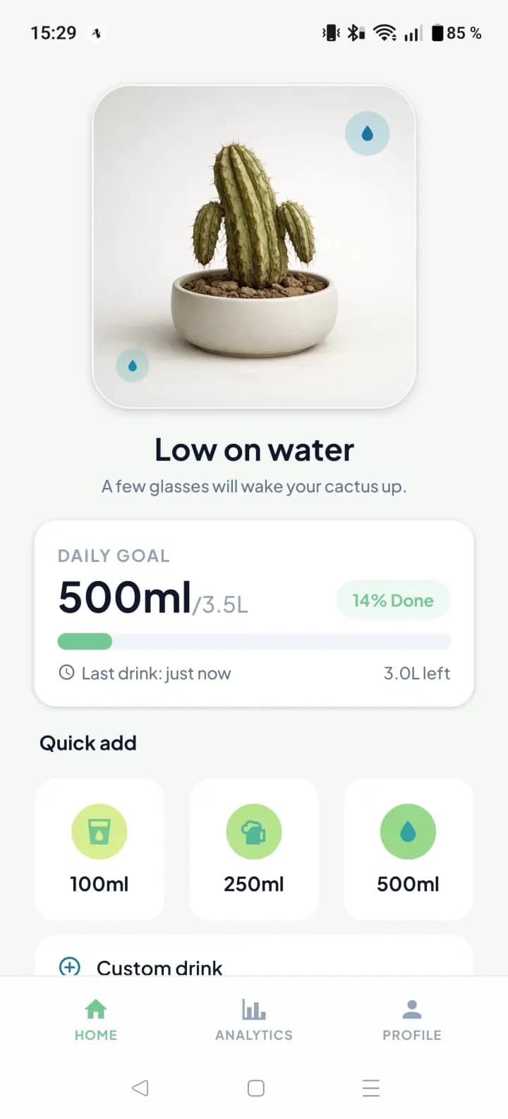 Cute Water Reminder & Tracker App That Grows a Cactus